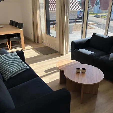 Holiday home De Wieringerheid 162